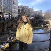 Traductora francés-español / inglés-español y puedo dar clases particulares de gramática de varios idiomas y de lengua castellana